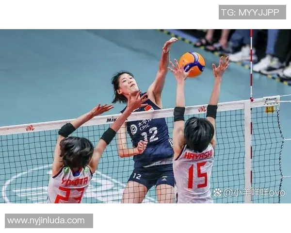 排球巨献：深入解析深圳排球队员的个人技术与战术素养