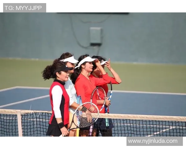 深入探讨北京网球队技术特点与其他城市球队的全面对比分析